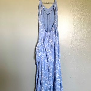 Urban Outfitters S2020 Blue Floral Midi Dress